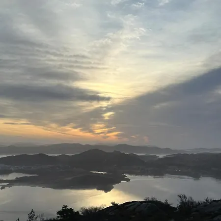 Sentralt Og Moderne, Ett Soverom * Haugesund