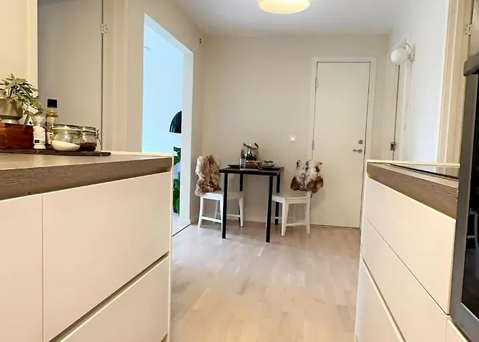Sentralt Og Moderne, Ett Soverom Appartement *